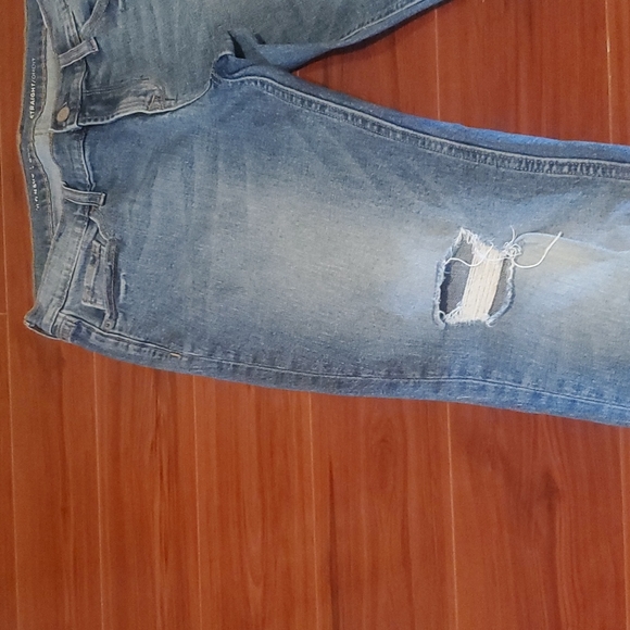 Old Navy Distressed Boyfriend Straight Jeans Blue Size 4 Regular - Picture 3 of 10